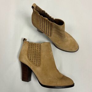 Antonio Melani Tan Suede Studded Elastic Goring Ankle Boots Size 8